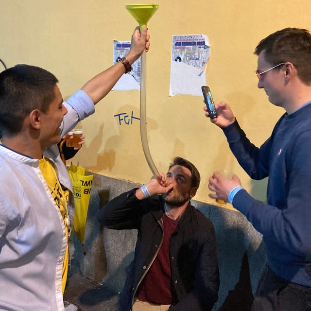 Porto: 4 Bar Pub Crawl, 7 Drinks, & Skip-the-Line Club Entry - Largo de Alberto Pimentel, Rua da Galeria de Paris, and Rua de Cândido dos Reis