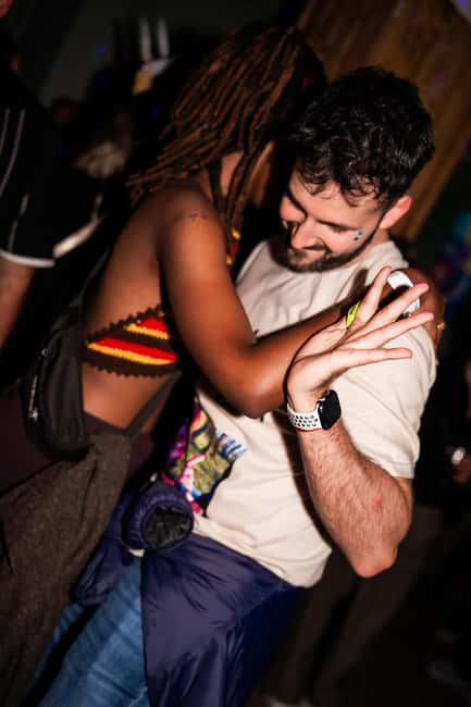 Porto: 4 Bar Pub Crawl, 7 Drinks, & Skip-the-Line Club Entry - Price and value: why $21 can be a smart deal