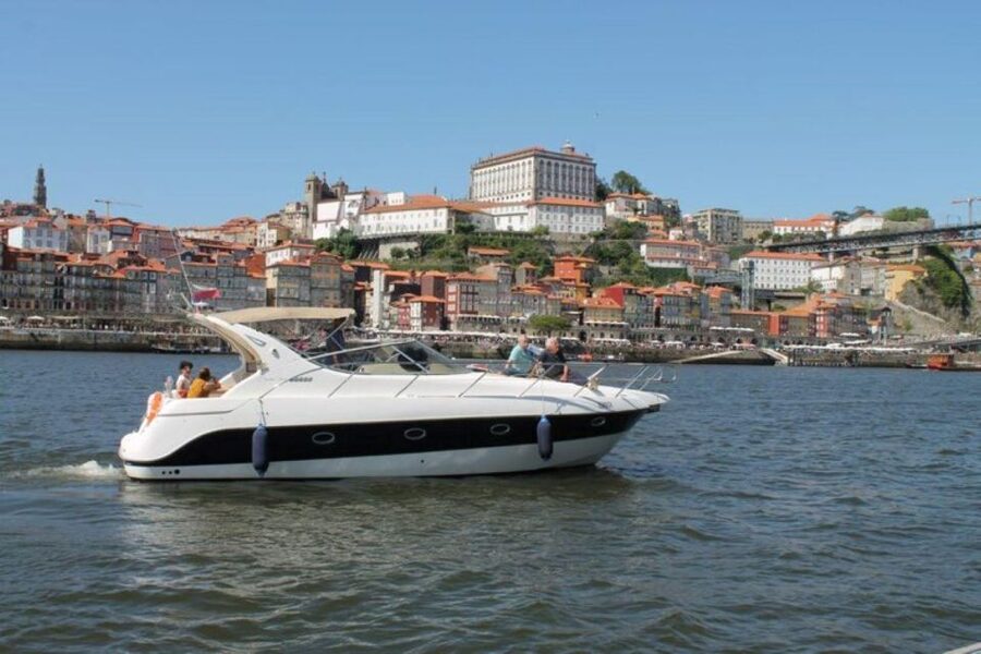 Porto: 6 Bridges Private Yacht Tour with Wine & Snacks - Bridge by bridge on the Douro: what you’ll actually see