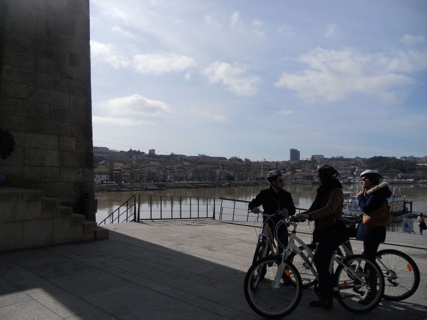 Porto 6-Hour Wine & Gastronomy Excursion by Bike - Getting started at R. João das Regras 62 and what the “6 hours” really means