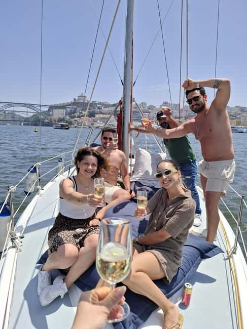 Porto, a cruise with open sails, drinks&snacks - Photography tips: where you’ll get your best Porto and Gaia shots