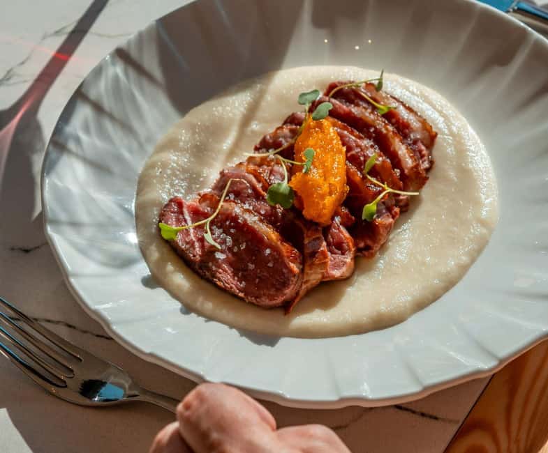 Porto: A la carte lunch + Douro River cruise - A 21-Meter-High Lunch Spot With Porto Views
