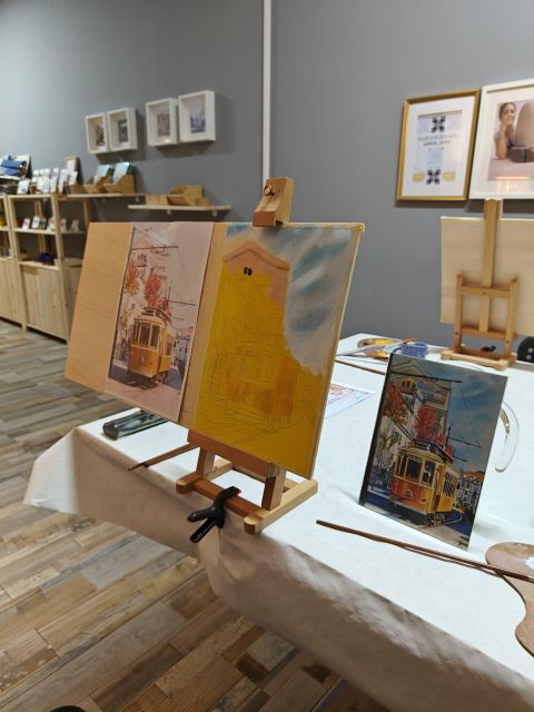 Porto: Acrylic and Oil Painting Class with a Local Artist - The Small Group Lesson Style: Max 5 Makes It Practical