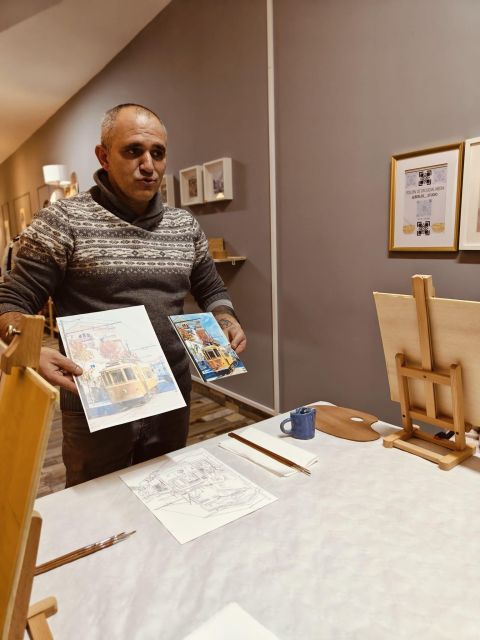 Porto: Acrylic and Oil Painting Class with a Local Artist - How the Studio Setup Teaches Better Painting