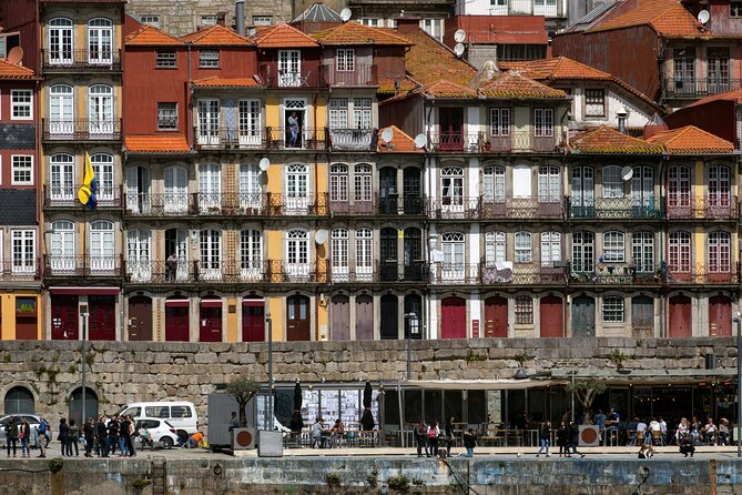 Porto and Gaia: Walking Tour of Douro's Two Riversides - Vila Nova de Gaia, wine cellars lore and the UNESCO Serra do Pilar
