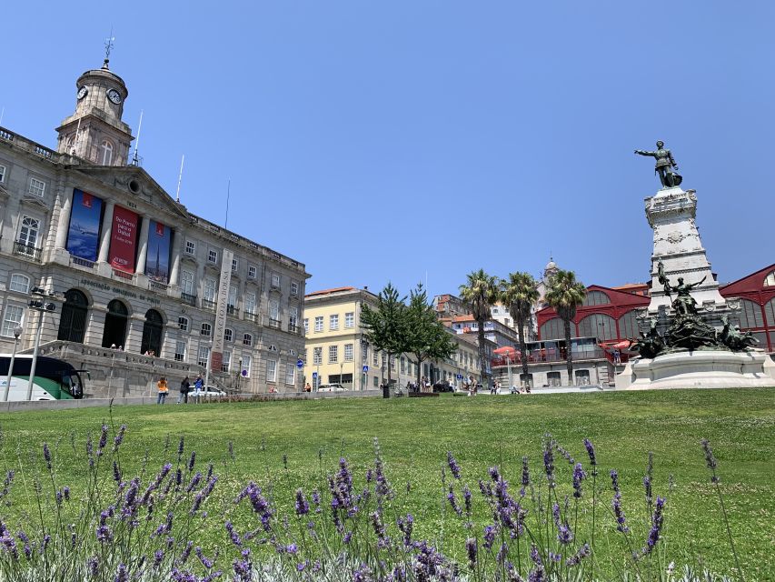 Porto and Gaia: Walking Tour of Douro's Two Riversides - Half Rabbit urban art and Convento de Corpus Christi, then and now in the same view