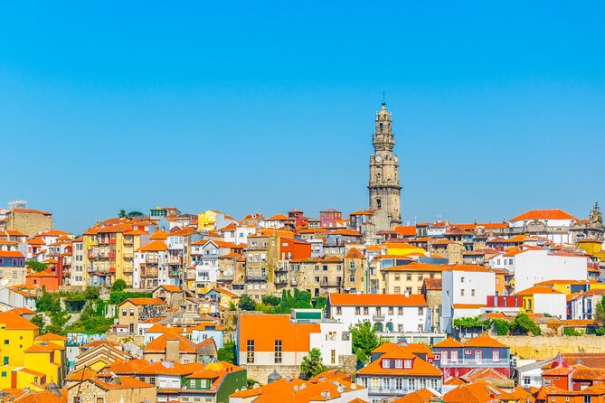 Porto Audio guided walking tour 3h00 and 27 audio commentary - Place de la Liberdade and the Lello bookshop: a detour that feels like a plot twist