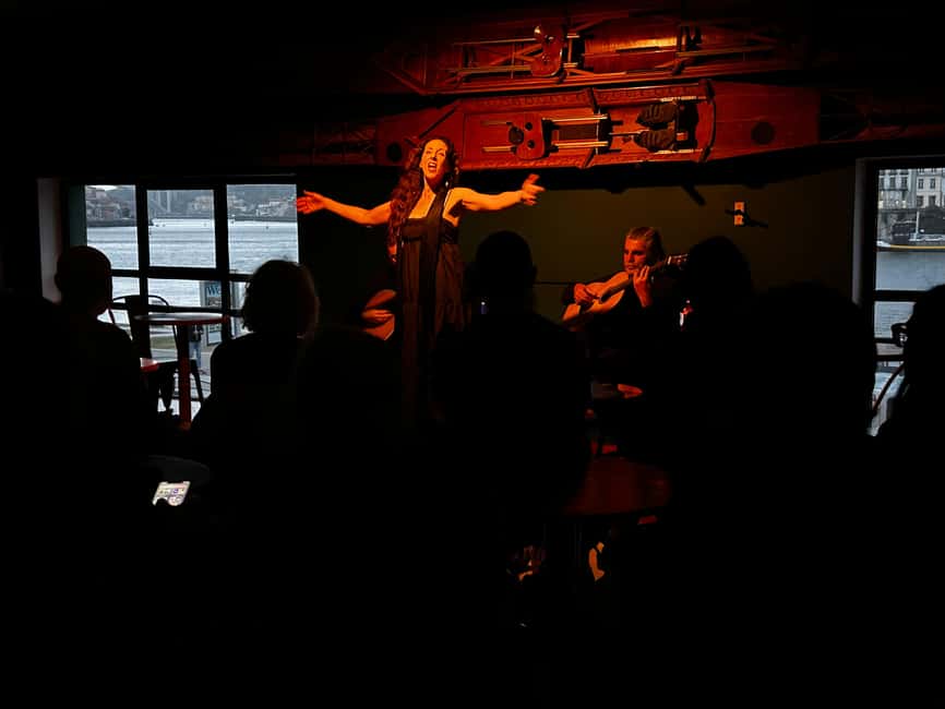 Porto: Authentic Fado Concert With Port Wine & Views - Port wine with a Poças taste, and when to sip