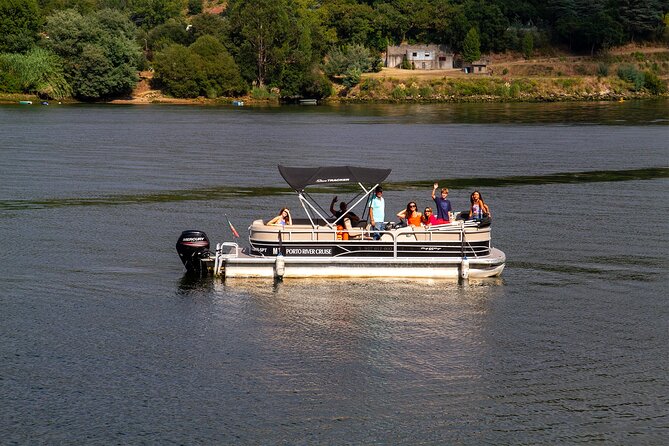 Porto: Authentic Portuguese Cuisine Boat Tour - What Makes This Tour Feel Like Porto’s Food and Water in One Trip