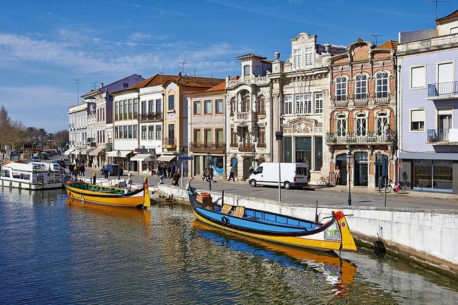 Porto: Aveiro Tour Including Moliceiro Cruise - Guide quality, microphones, and what to do if the narration is spotty