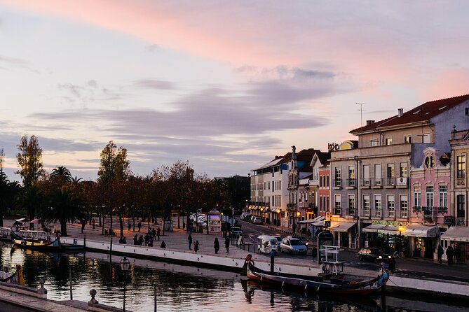 Porto: Aveiro with cruise, Costa Nova, Capelha do Senhor da Pedra - Aveiro guided tour: get your bearings, then go explore