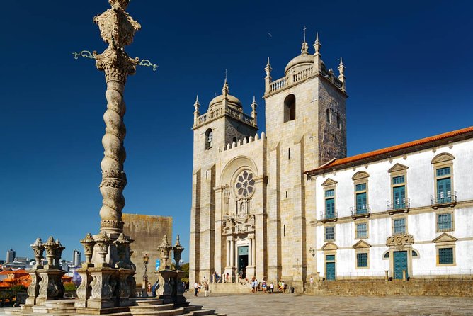 Porto Best-Of Private Tour – A Customizable Experience - Cruzeiro das Seis Pontes: The Douro River Route From River Views Toward the Ocean