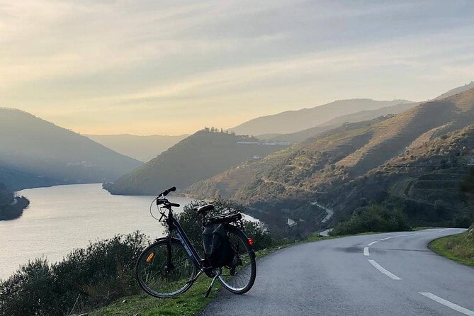 Porto: Bike Rental from 1 to 4 days - The Coast Ride: Cycle Paths and a Fishermen Village Lunch Moment