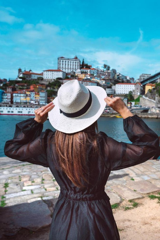 Porto: Capture the most Photogenic Spots with a Local - Hidden Corners and Story-Based Photo Stops Between Landmarks