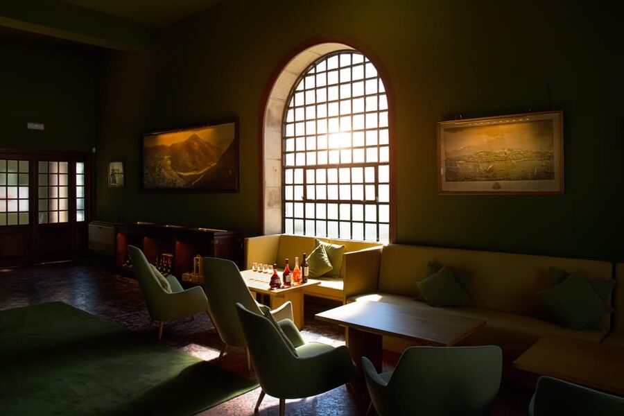 Porto: Carvalhas cellar tour at Real Companhia Velha - What you learn in the guided cellar walk