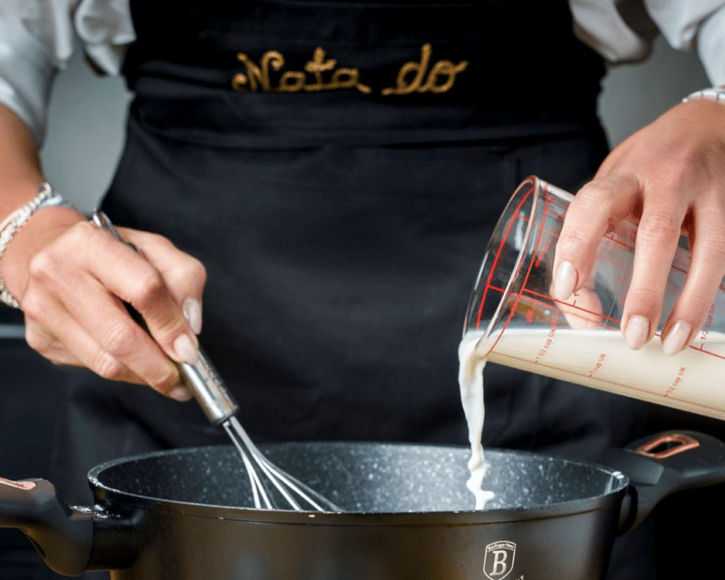 Porto center- Workshop “A nata do BJ” making pasteis de nata - The 2-hour flow: from dough work to oven time