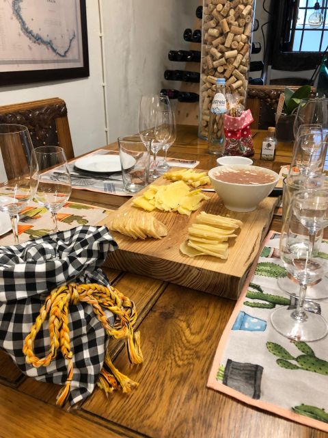 Porto: Cheese and Port Wine Tasting in a Unique Place - The secret spot inside the store is more than a photo moment