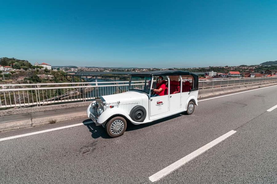 Porto: City Center Eco Car Tour - Key points to know before you go
