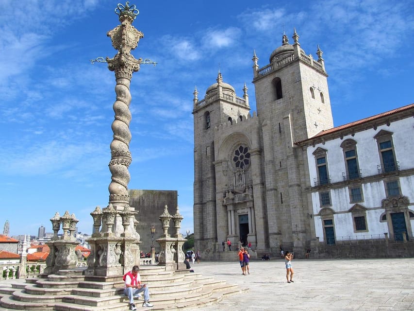 Porto: City Center Walking Tour - Price and value: getting a lot of central Porto for $17