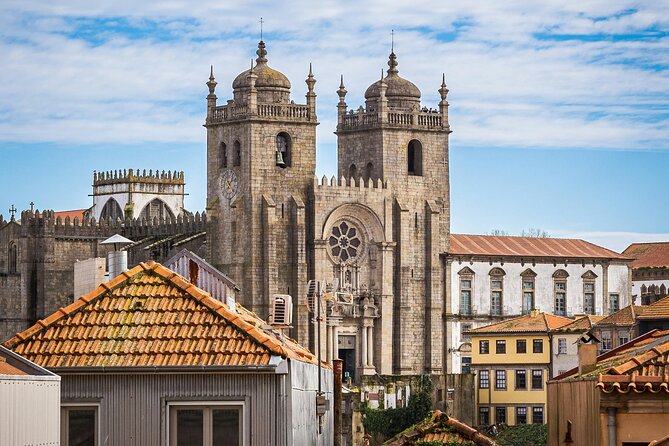 Porto City Center Walking Tour - Porto on Foot: the quick route through major landmarks