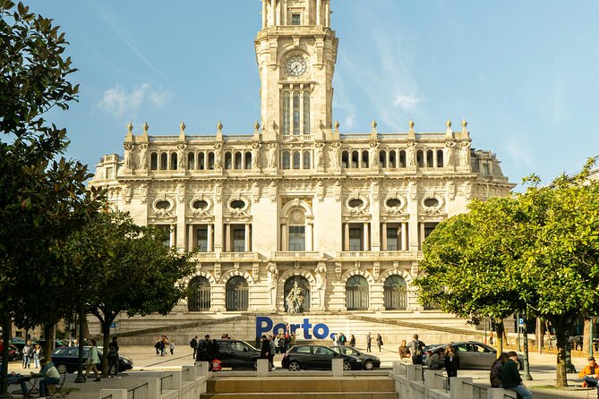 Porto City Center Walking Tour - Livraria Lello: an architectural stop for book lovers and skeptics
