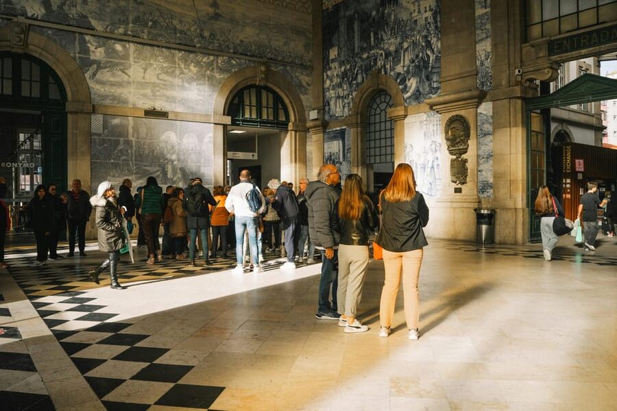 Porto: City Center Walking Tour - Palácio da Bolsa: a fusion of styles you can actually see