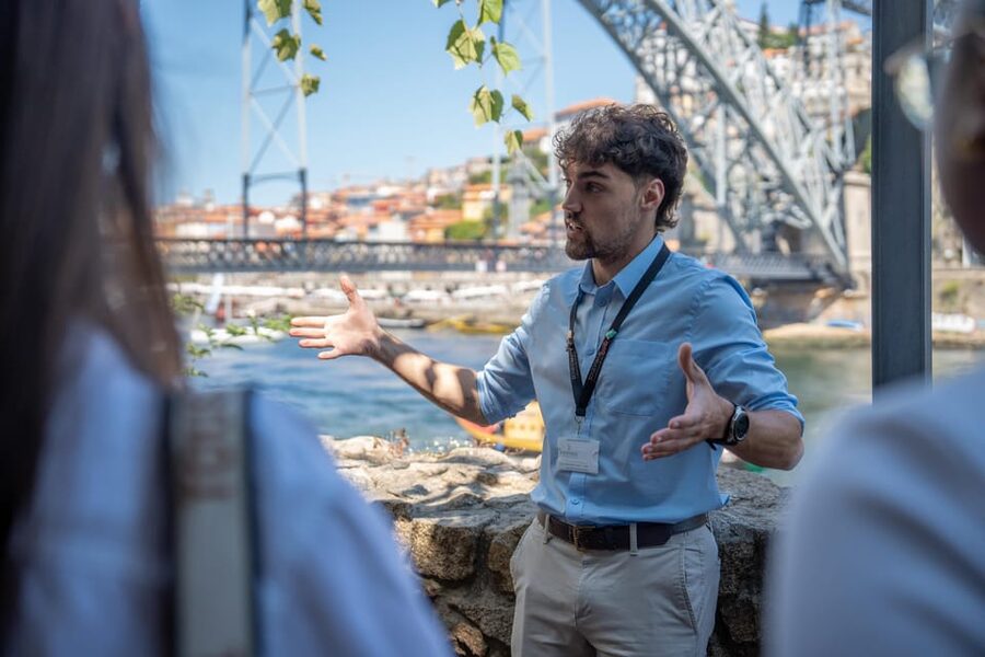 Porto City Full Day Minibus Tour, Wine Tasting & Six Brigdes - Foz do Douro and Castelo do Queijo: Atlantic views with room to breathe