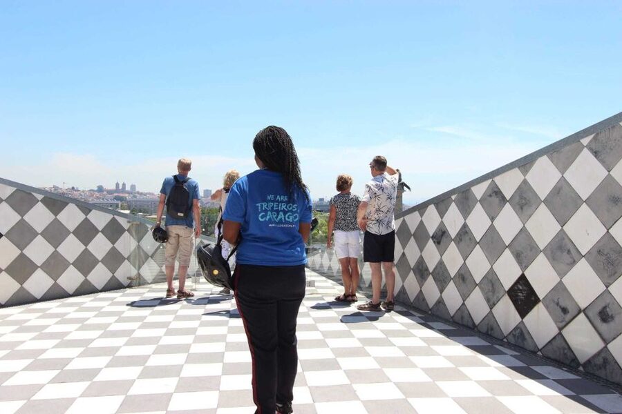 Porto: City Highlights Guided Segway Tour - Sé and the historic center: rolling into Porto’s oldest layers