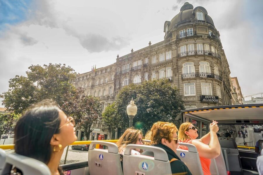 Porto: City Sightseeing Hop-On Hop-Off Bus Tour - Porto-Gaia on Foot: The walking tour that makes the bus click