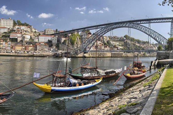 Porto City Tour with Wine Tasting - Porto Cathedral: Romanesque bones in the historic center