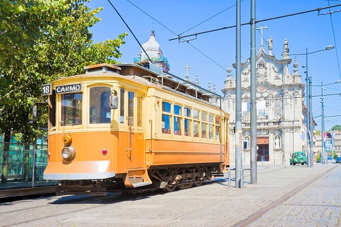 Porto: City Walk with Audio Guide in 7 Languages on your Phone - Where you start at Terreiro da Sé, and why it’s a good base