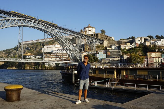 Porto city Walking Tour by a expert local - Meeting at Torre dos Clérigos, then getting picked up