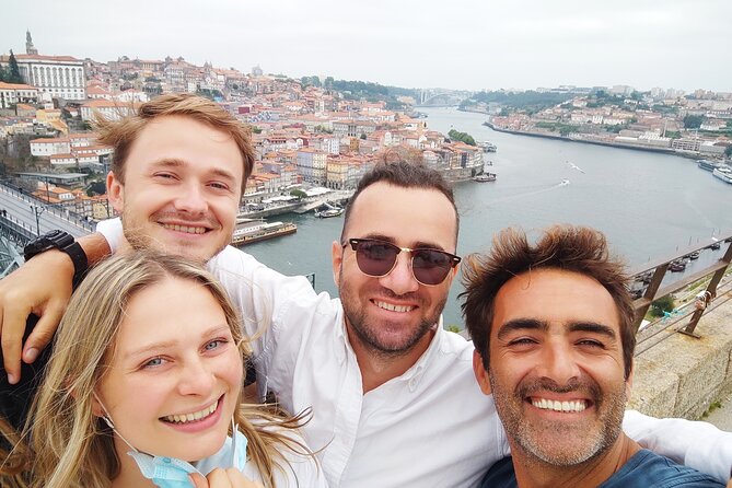 Porto city Walking Tour by a expert local - Mercado do Bolhão: taste the local vibe
