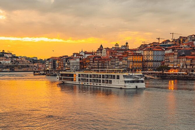 Porto Customizable Three Hour Private Tour - São Bento Station murals: art you can actually see
