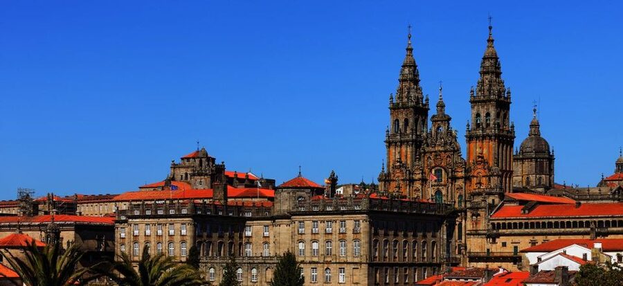 Porto: Day Trip to Santiago de Compostela - Seeing the View Between Portugal and Spain on the Road