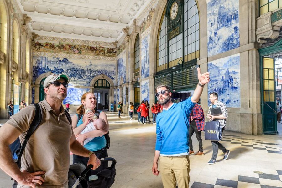 Porto: Delicious Food and Wine Walking Tour - Who should book this tour, and who should not