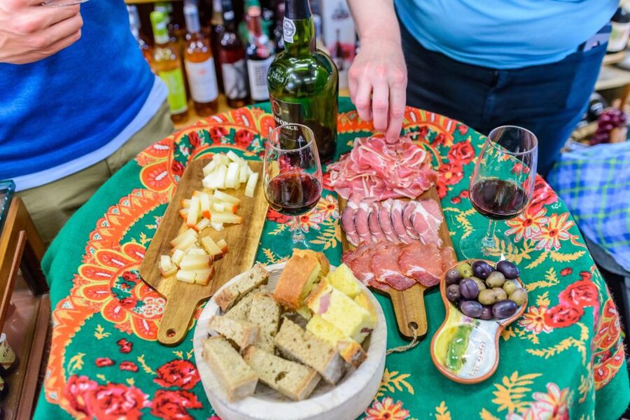 Porto: Delicious Food and Wine Walking Tour - Dietary needs: vegetarian-friendly, with real limits