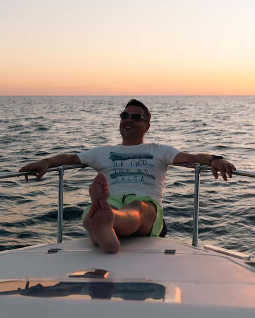 Porto: Douro 6 Bridges Cruise & Port Wine Tasting (Max 10) - What you get from skipper Luís and the onboard vibe