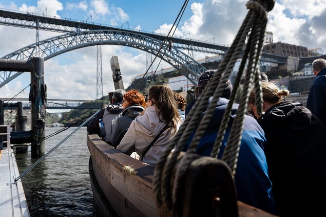 Porto Douro Bridges Cruise - Alfândega do Porto: a history stop you pass by