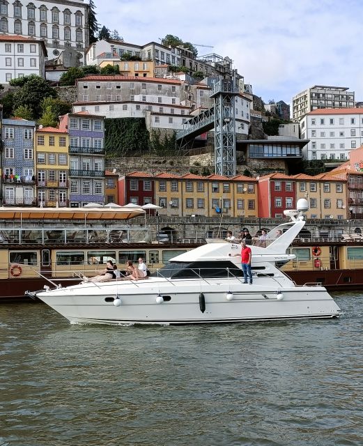 Porto:Douro River 6 Bridges tour amazing yatch, Port wine - Douro Marina to First Views, With Port Wine and a Smooth Start