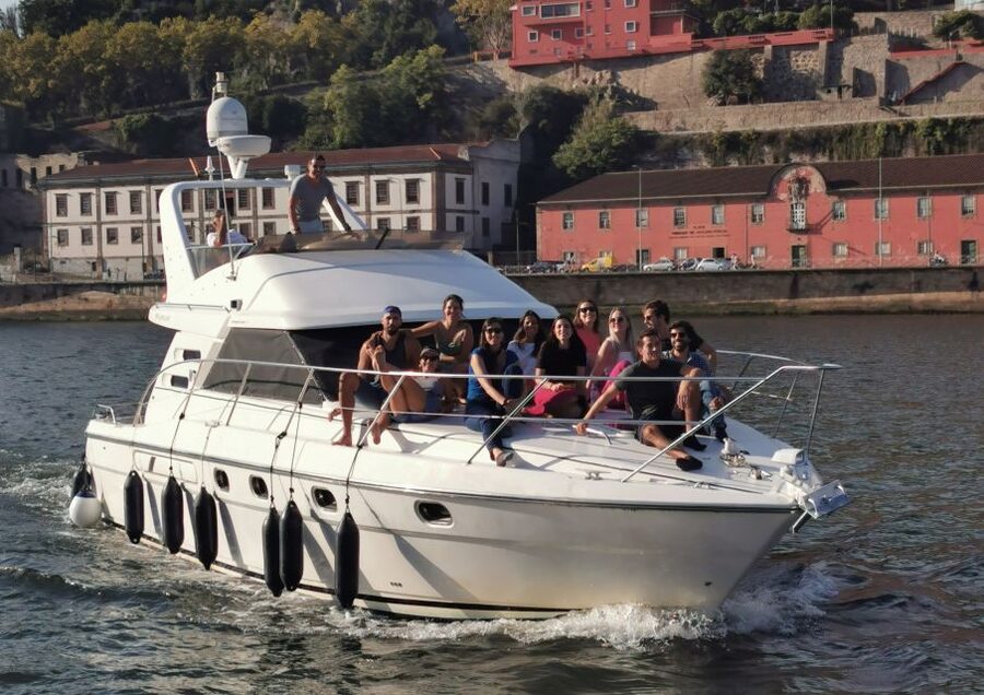 Porto:Douro River 6 Bridges tour amazing yatch, Port wine - Foz do Douro and the Douro Mouth: A Brief Atlantic Feeling