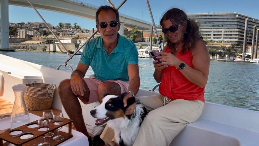 Porto: Douro River Boat Cruise with Port Wine Tasting - A small-boat Douro cruise that feels like real Porto