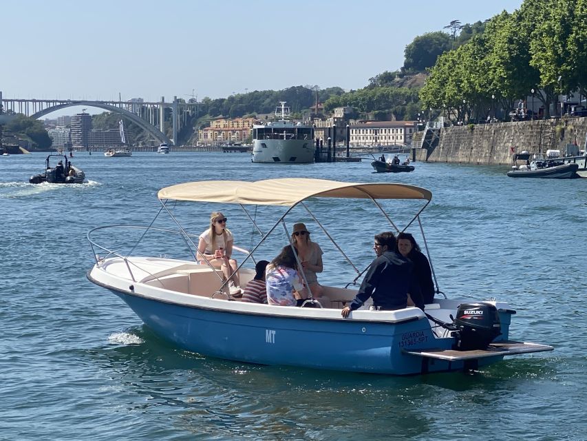 Porto: Douro River Boat Cruise with Port Wine Tasting - Port wine tasting on board: three wines, plus snacks