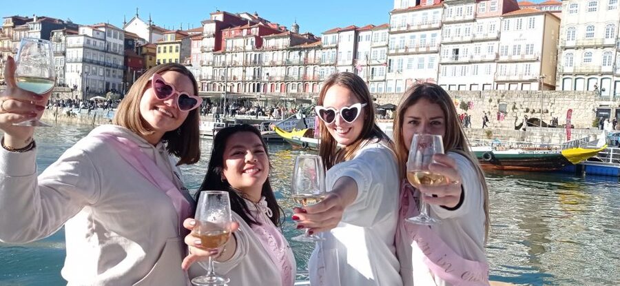 Porto: Douro River Boat Tour w/ Portuguese Wines & Tasting - The tripeiro culture stories you hear from the skippers