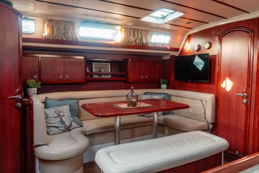 Porto: Douro River Boat Tour with Wine Tasting - The Sunset Factor: Blankets, Soft Music, and a Slower Pace