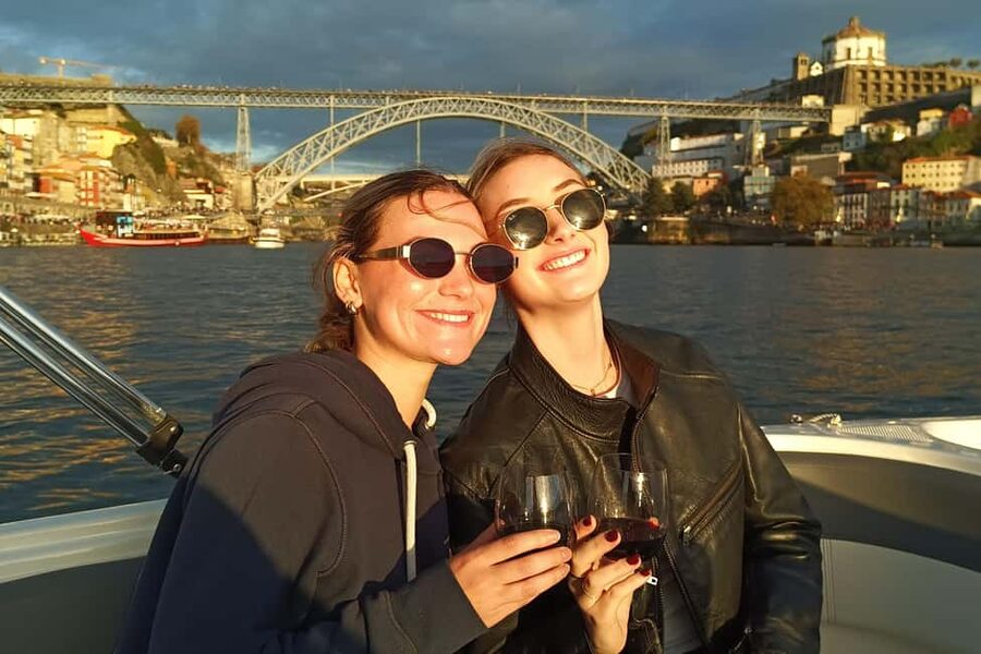 Porto: Douro River Cruise & Boat Tour with Port Wine Tasting - Should you book this Porto Douro boat tour with Port wine tasting?
