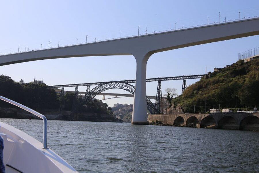 Porto: Douro River Cruise w/ Portuguese Wines & Local Host - Foz do Douro at Sunset: Where the Douro Meets the Atlantic