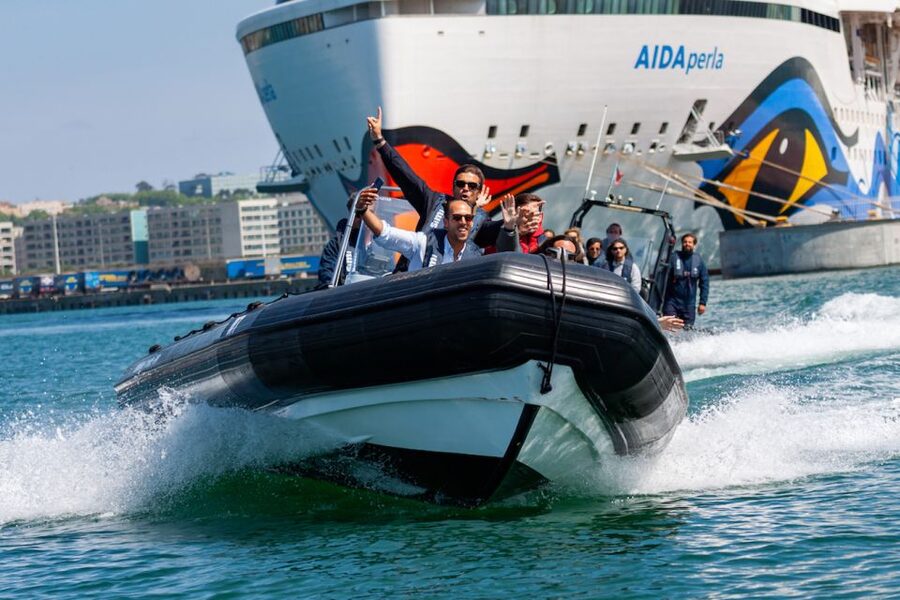 Porto: Douro River Speedboat Tour - Tips for a smoother ride, better photos, and less wind drama