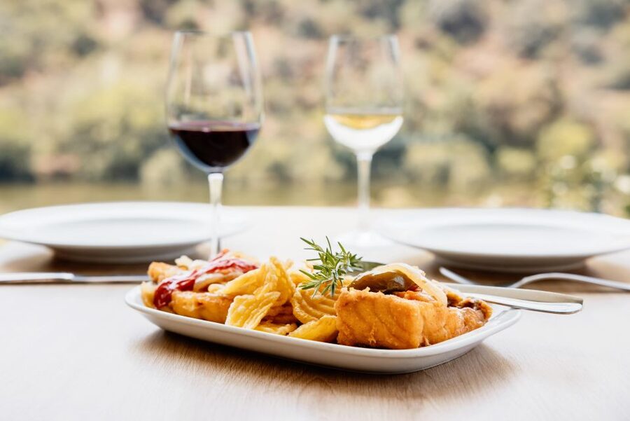 Porto: Douro Valley Full-Day Boat, Train, and Lunch Tour - The Panoramic Train Ride: Nostalgia Plus Scale