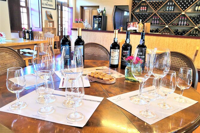 Porto: Douro Valley Private Grand Experience - Private - Pinhão private boat ride, petiscos and the Douro from the water
